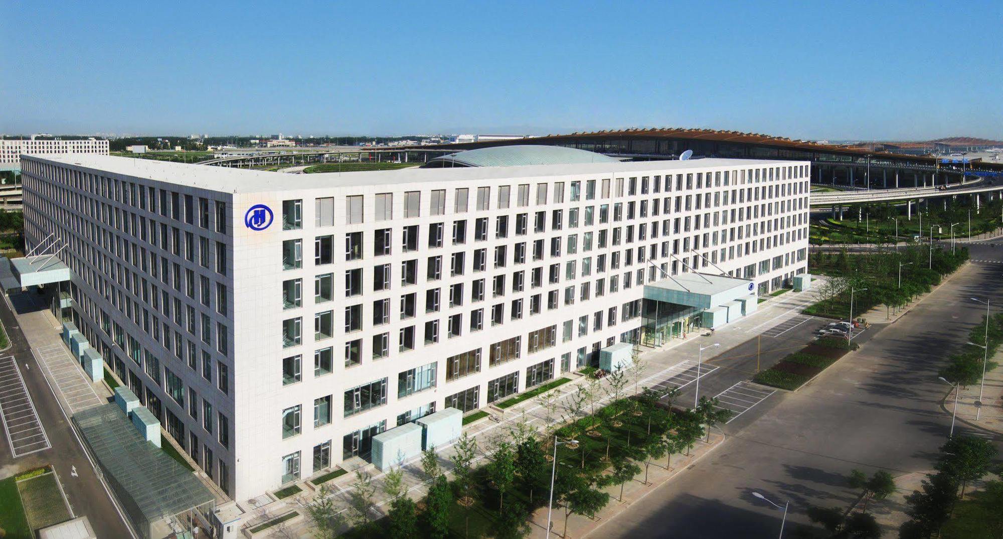 Capital Airport Hotel 北京 エクステリア 写真